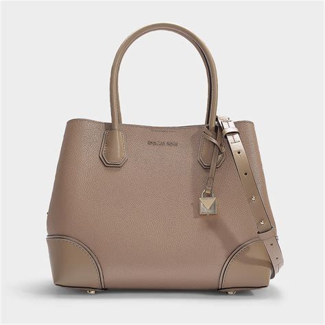 michael kors mercer gallery medium tote bag|Michael Kors mercer bucket bag.